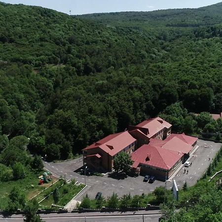 Tsaghkahovit Hotel 차그카조르 외부 사진