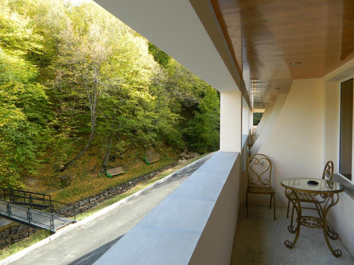 Tsaghkahovit Hotel 차그카조르 외부 사진