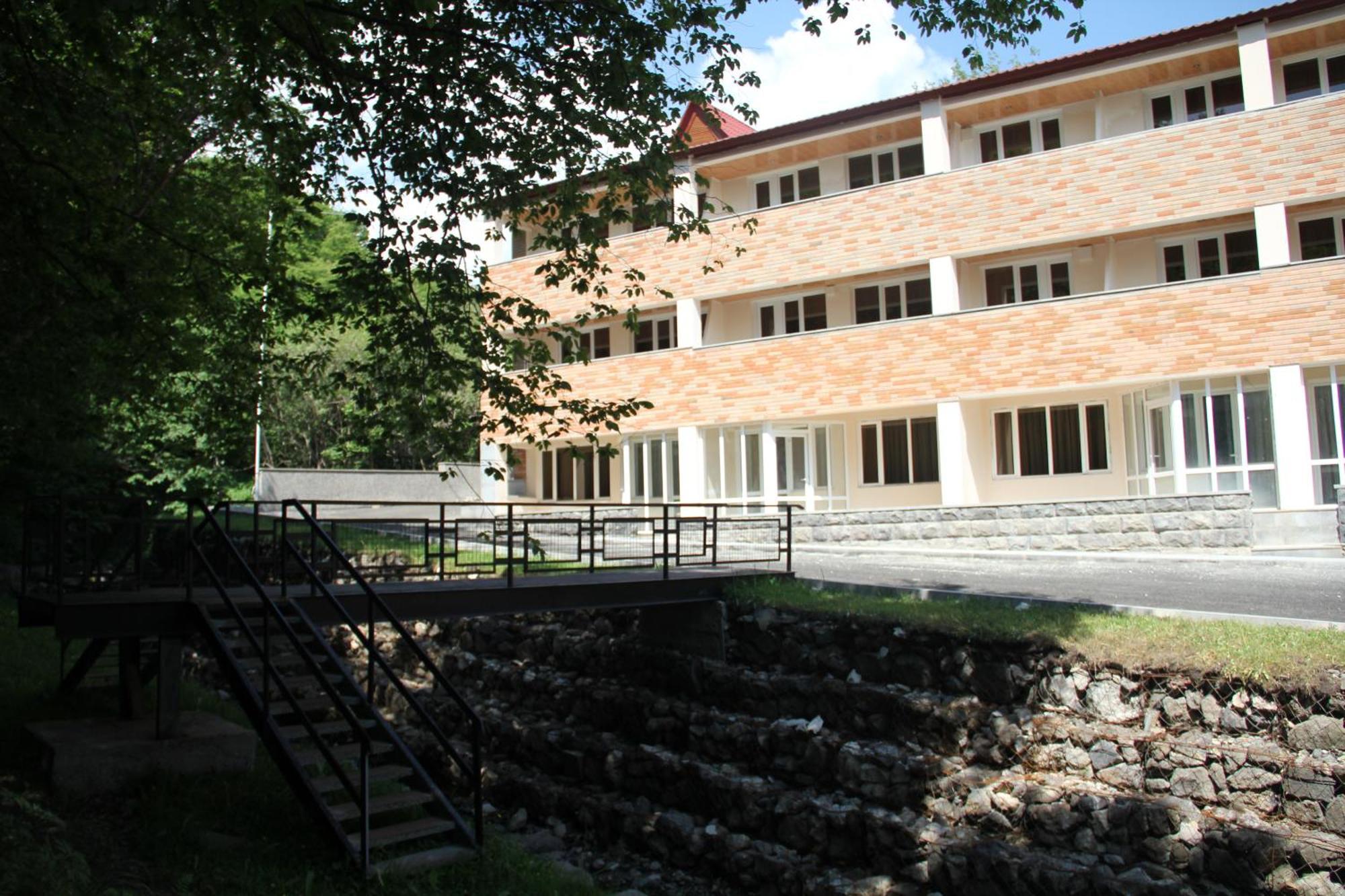Tsaghkahovit Hotel 차그카조르 외부 사진