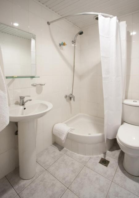 Tsaghkahovit Hotel 차그카조르 객실 사진